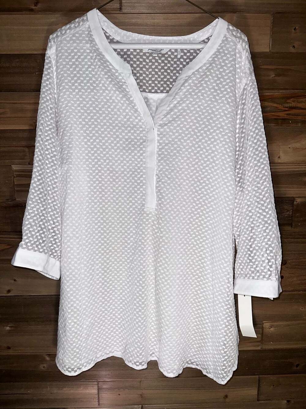 No.73 Foxcroft NYC White 3/4 Sleeve Dot Textured V-Neck Tunic 22W